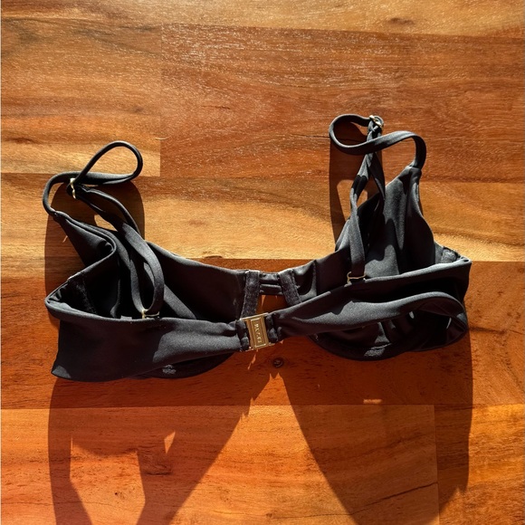 Skatie Black Underwire Bikini Top - Picture 4 of 5
